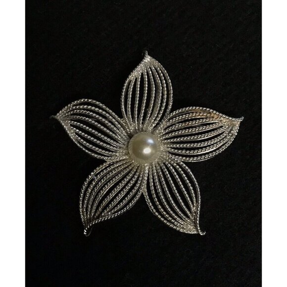 Vintage 80s Sarah Coventry Brooch Pin Silver Wire Flower Faux Imitation Pearl 3” - Picture 2 of 10